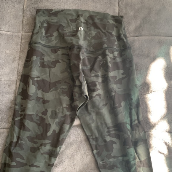 Brand new lululemon HR align leggings - Picture 2 of 3